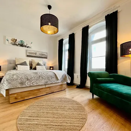 Charmante Stadtvilla Apartment *
